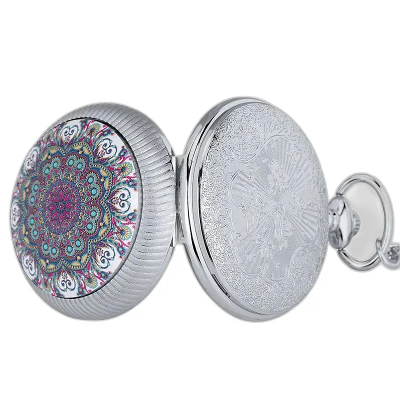 Montre à gousset Luxe avec design mandala pour collier tournant, or émeraude