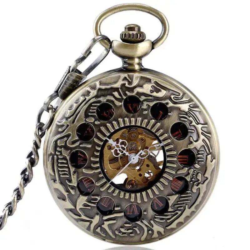 Montre à Gousset Style Vintage en bronze ornée montrant des mécanismes internes