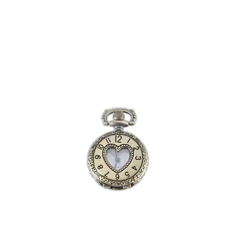 Montre Collier Antique avec Cœur Gravé, montre pendentif élégante et vintage