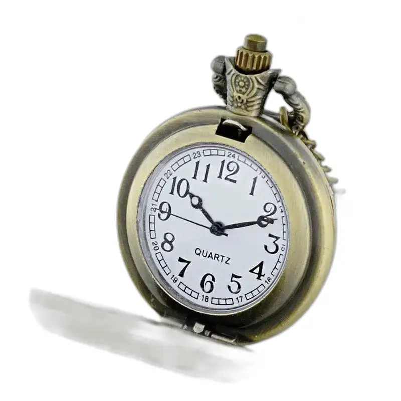 Montre Collier Bohème élégante avec un élégant antique-style pocket watch