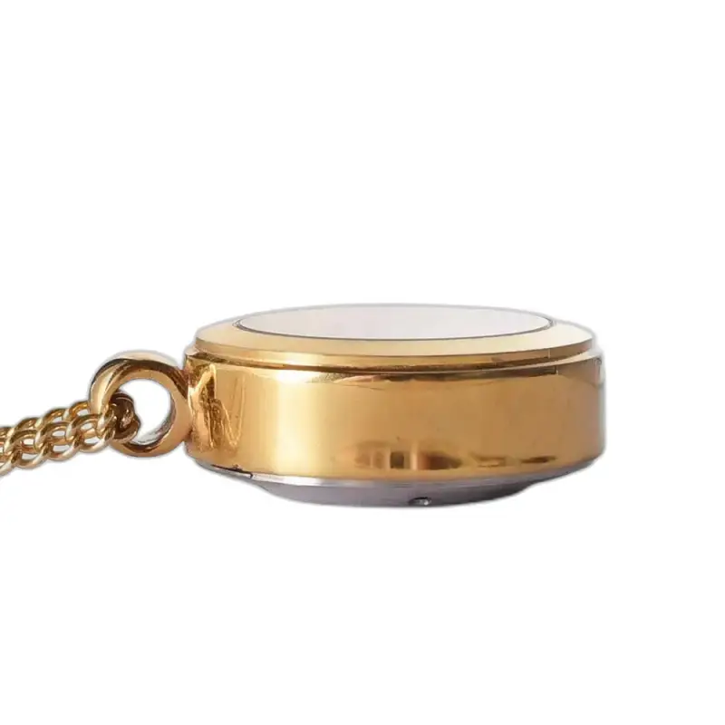 Collier chic Or Automatique Luxe, élégant bijou doré et blanc pour toutes occasions