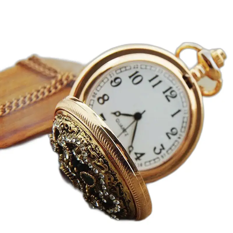 Montre Collier Coeur Luxueuse avec Pierres Précieuses et montre collier en or orné