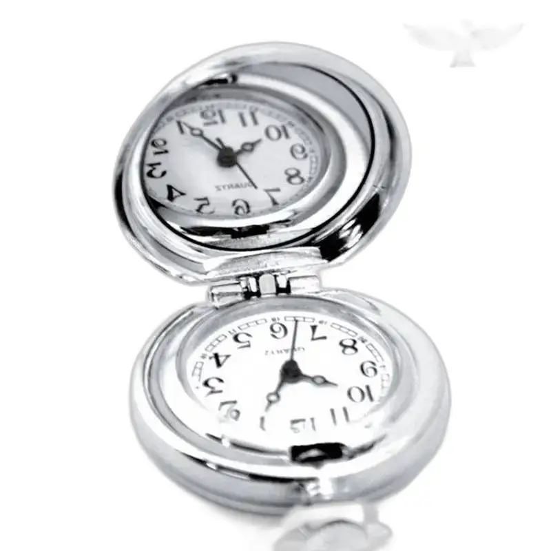 Montre Collier Harmonie avec une montre de poche argentée à double face