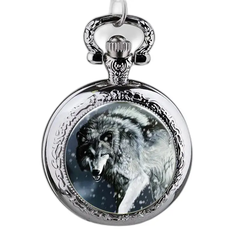 Montre collier loup en acier inoxydable argent avec design de loup élégant