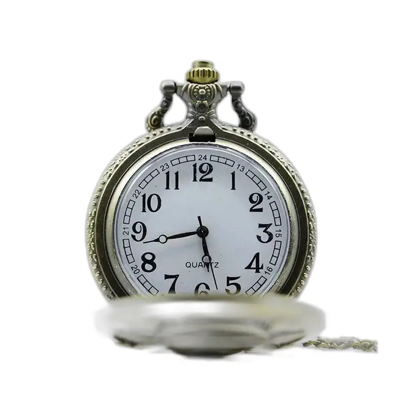 Montre collier Loups Pleine Lune Vintage avec une montre de poche antique élégante
