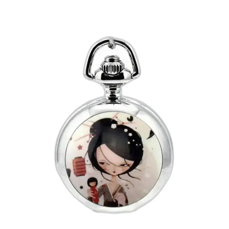Montre collier manga avec pendule argent et une fille cartoon en style anime