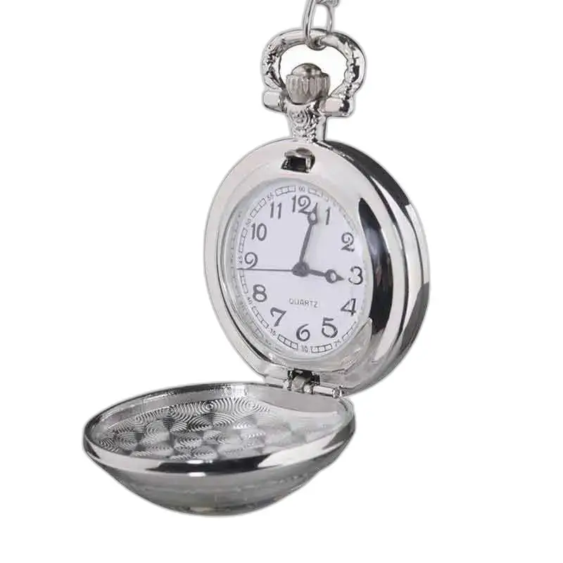 Montre Collier Papillon Rose et Bleutée avec montre à gousset en argent ouverte