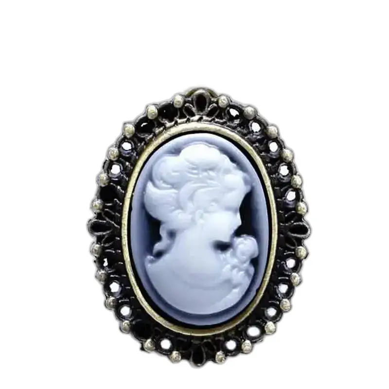 Broche en camée ovale avec métal orné pour Montre Collier Pendentif élégante
