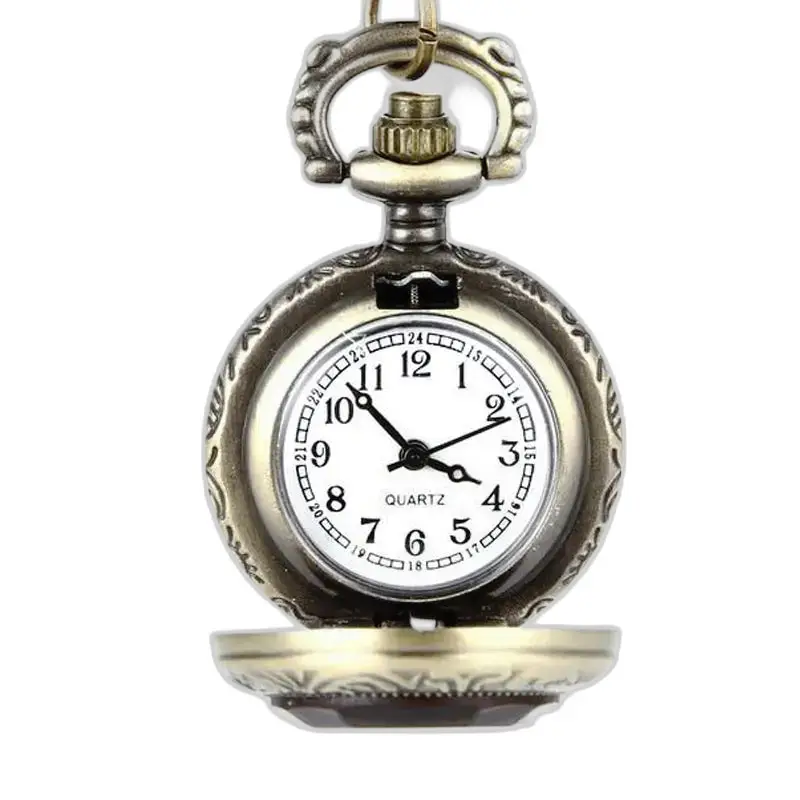 Montre Collier Pendentif Vintage en Bronze avec design antique et élégant