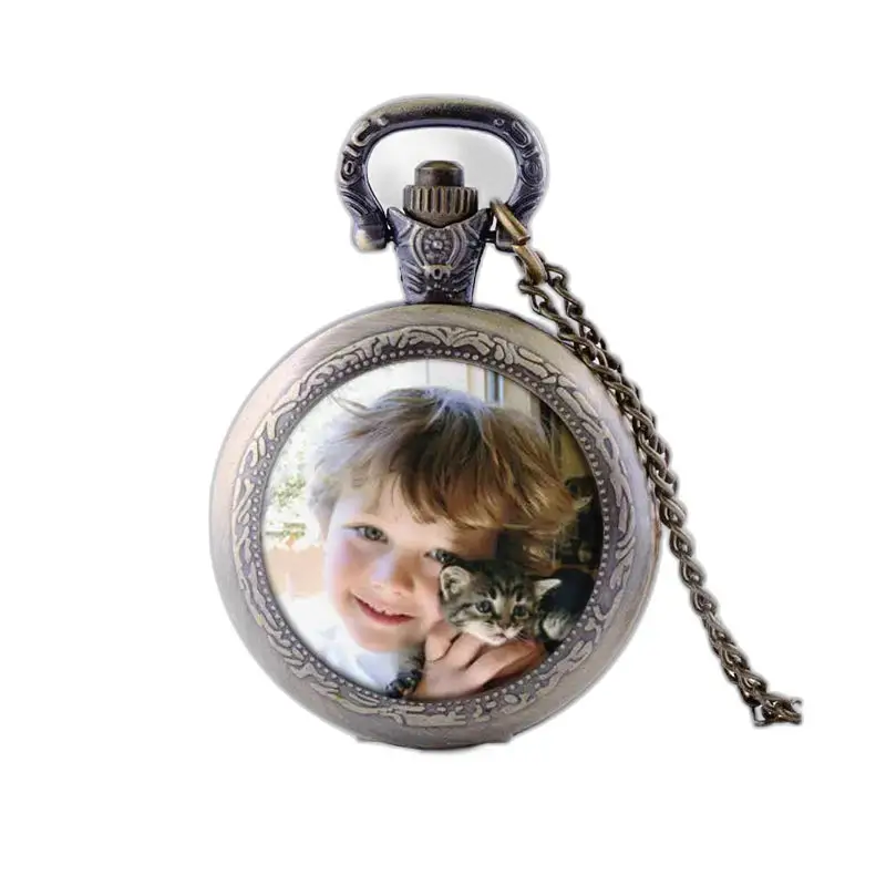 Montre Collier Personnalisable élégante avec photo d’un enfant et d’un chat