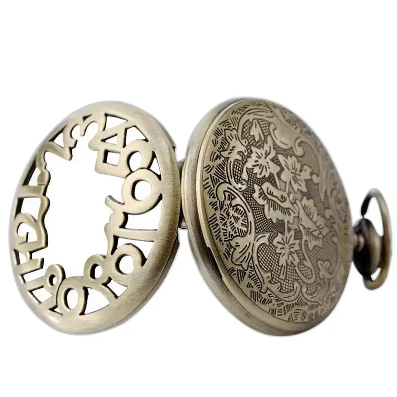 Montre Collier Rétro Femme Bronze Vintage avec un design orné et élégant