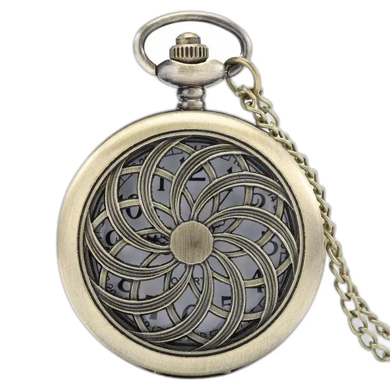 Montre collier rétro en bronze avec visage décoratif et mouvement à quartz