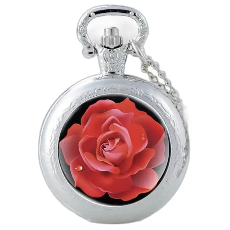 Montre collier rose rouge vintage avec une rose rouge et une montre argentée