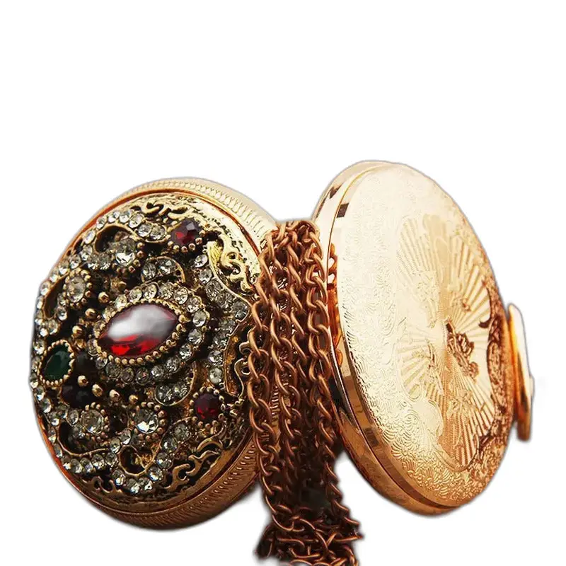 Montre collier vintage Chic Pendentif Or avec une chaîne et des joyaux ornés