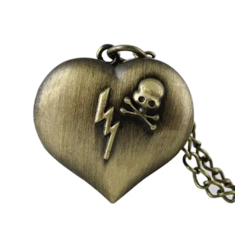 Pendentif en forme de cœur avec skull et éclair, Montre Collier Vintage Electric