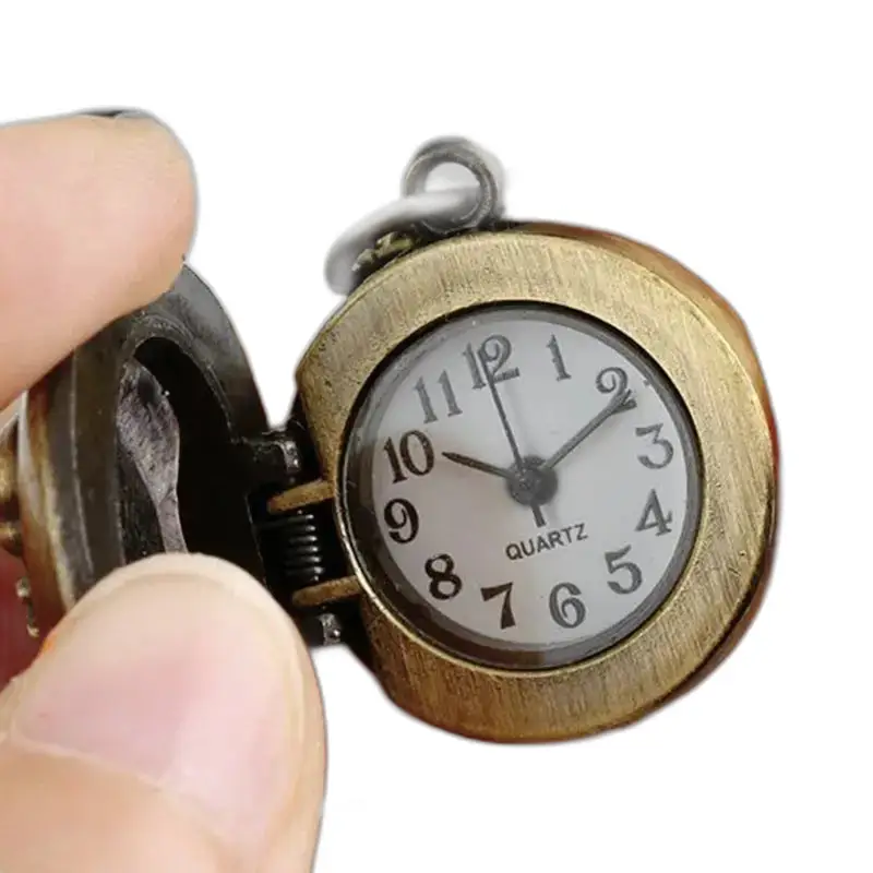 Montre Collier Vintage Electric Hearth Bronze avec design rétro élégant et vintage