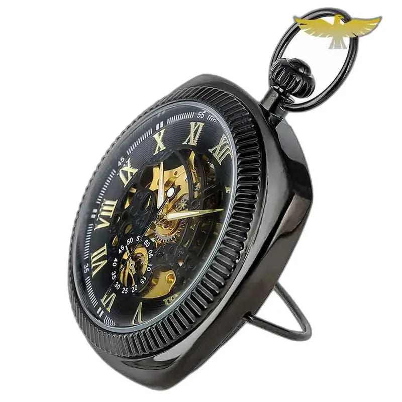 Montre gousset homme moderne avec un mécanisme mécanique et un cadran noir élégant