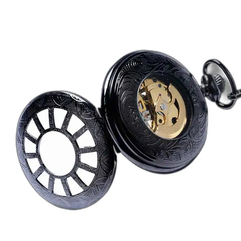 Montre Gousset Steampunk Vintage Futuriste avec un design noir orné élégant