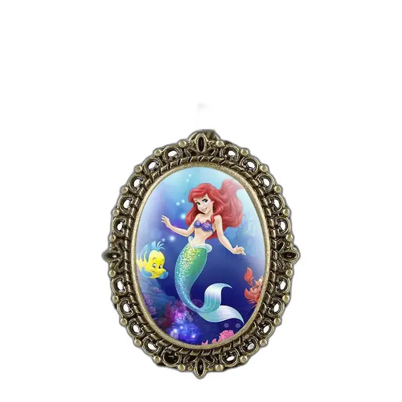 Pendentif Ariel en bronze sur montre pendentif, style fantaisie élégant et unique