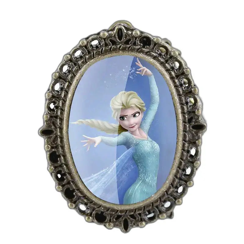 Pendentif Elsa dans un cadre orné de la Montre Pendentif Elsa Vintage en Bronze