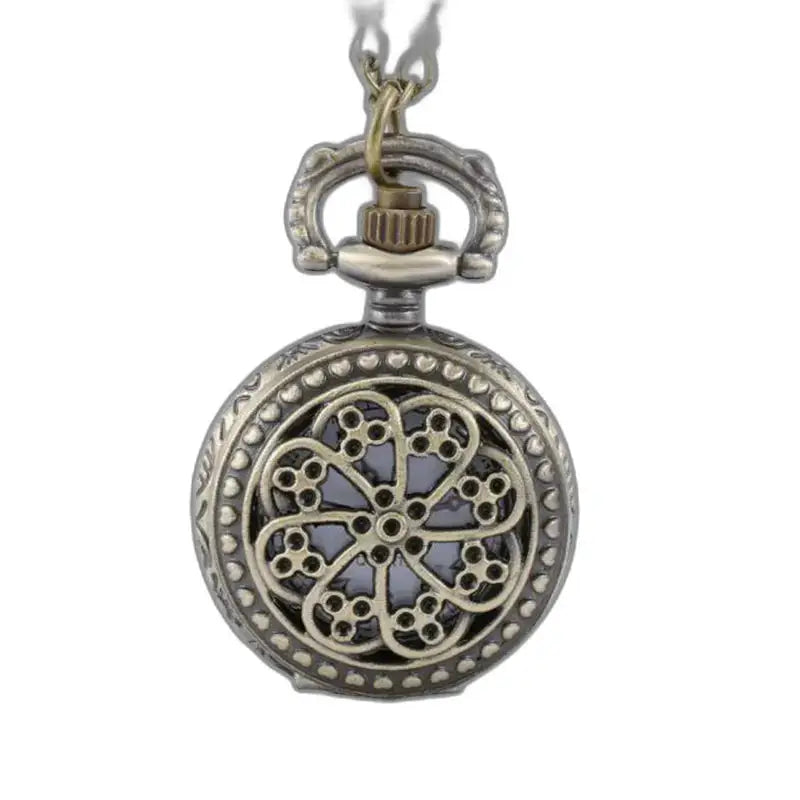 Pendentif vintage argent en forme de coeur avec montre pendentif élégante