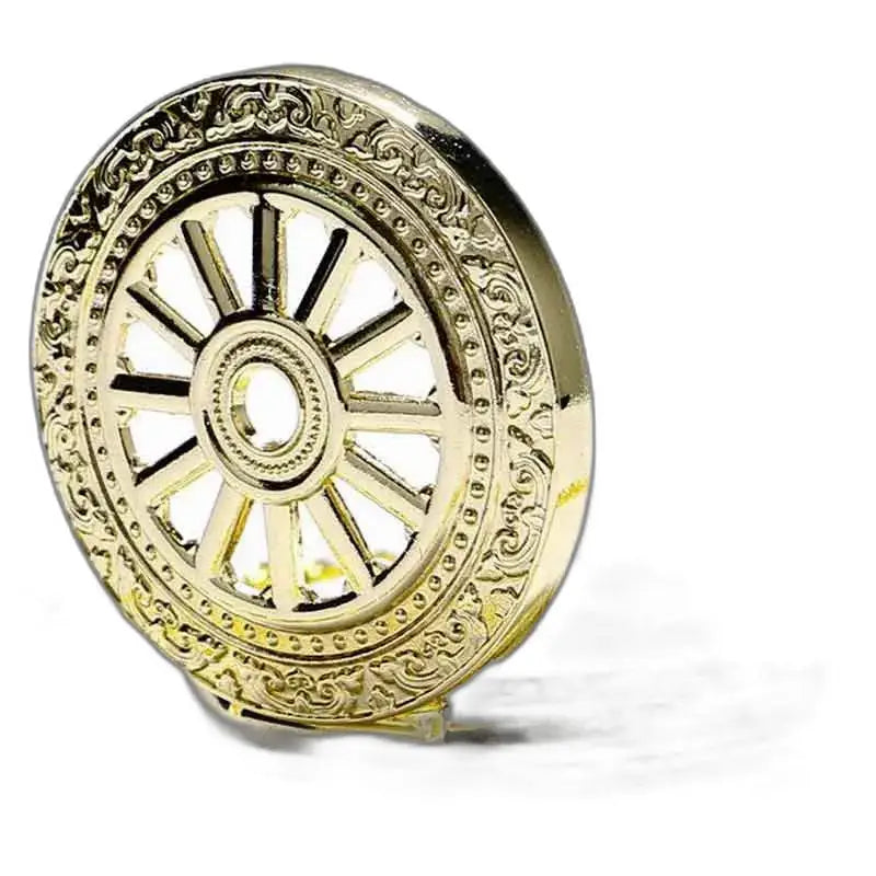Roues de dharma dorées ornées sur Montre Poche à Gousset Luxe Grenat D’or
