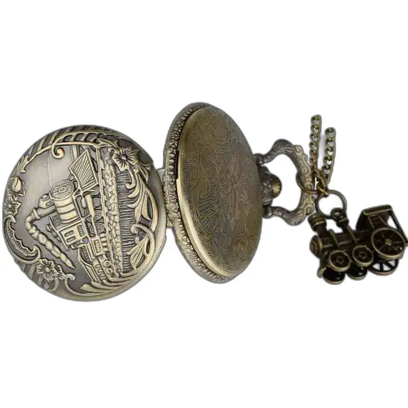 Montre Steampunk Collier avec médaillon ancien et charme de train en bronze orné